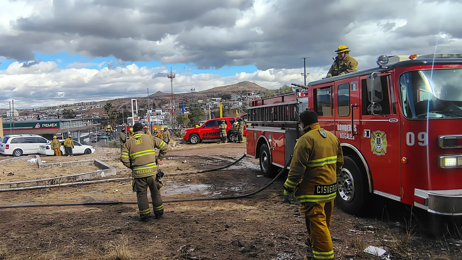 Bomberos de Nogales perfeccionan técnicas contraincendios

