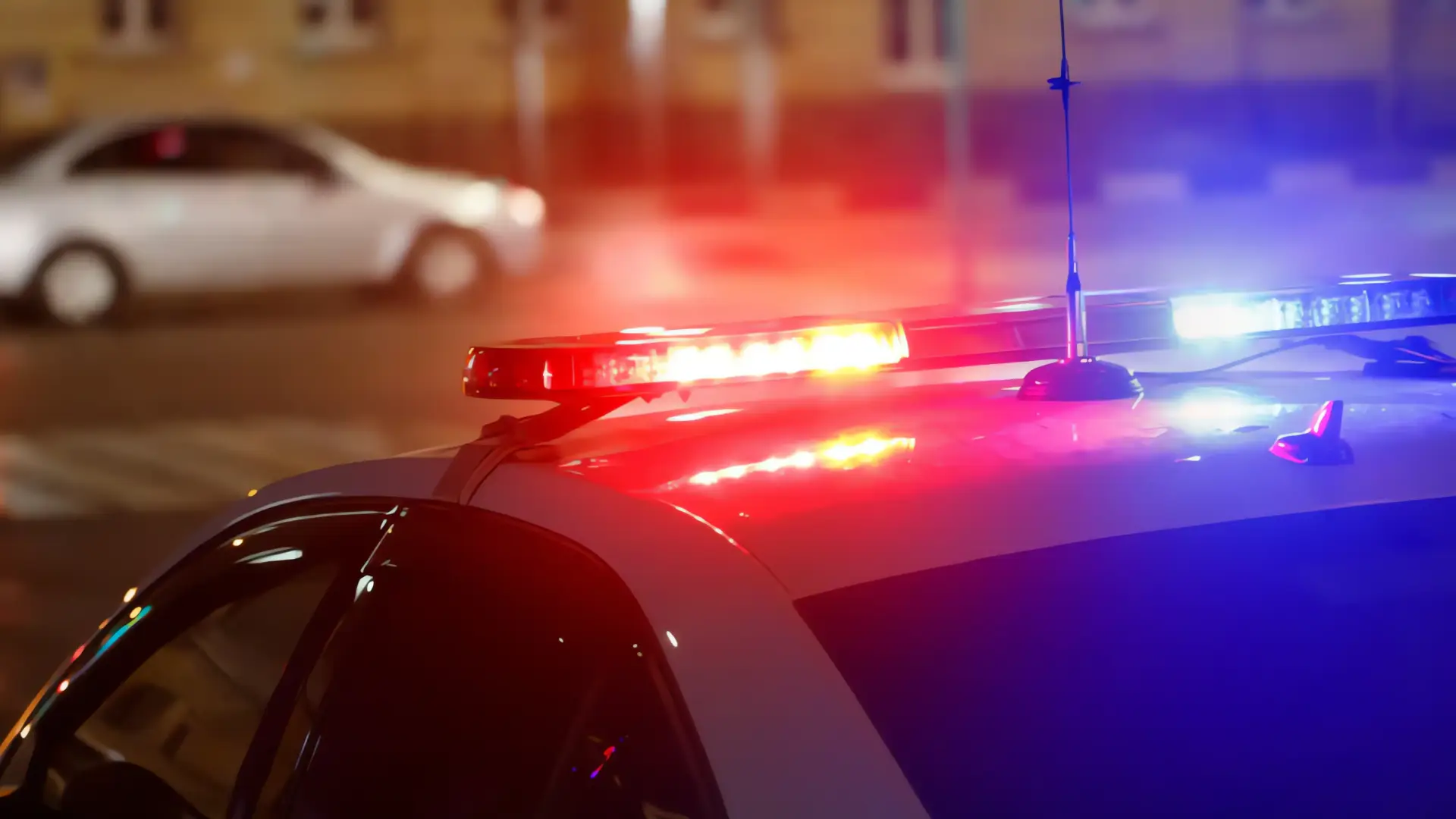 Hombre muere en tiroteo en gasolinera de Phoenix
