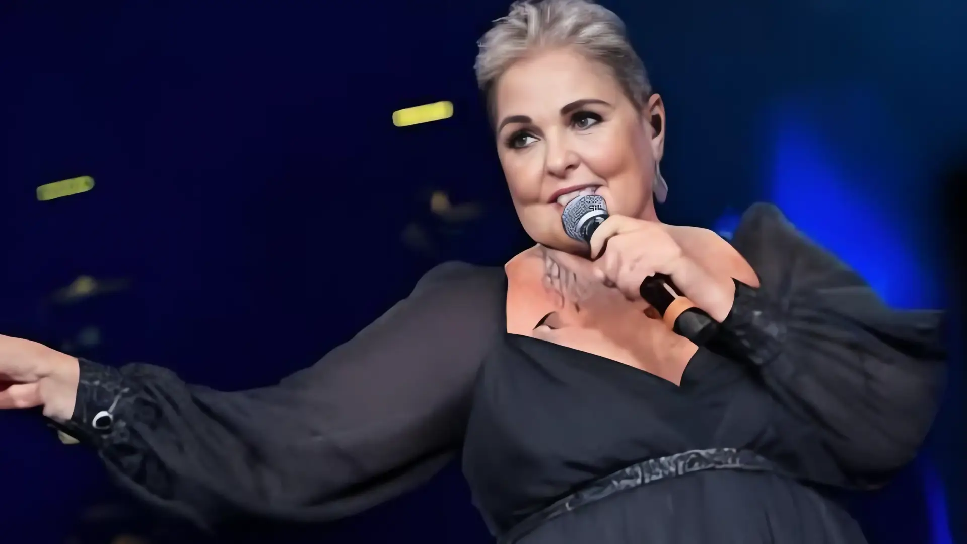 Lupita D'Alessio en Concierto: Celebración del Día de la Madre
