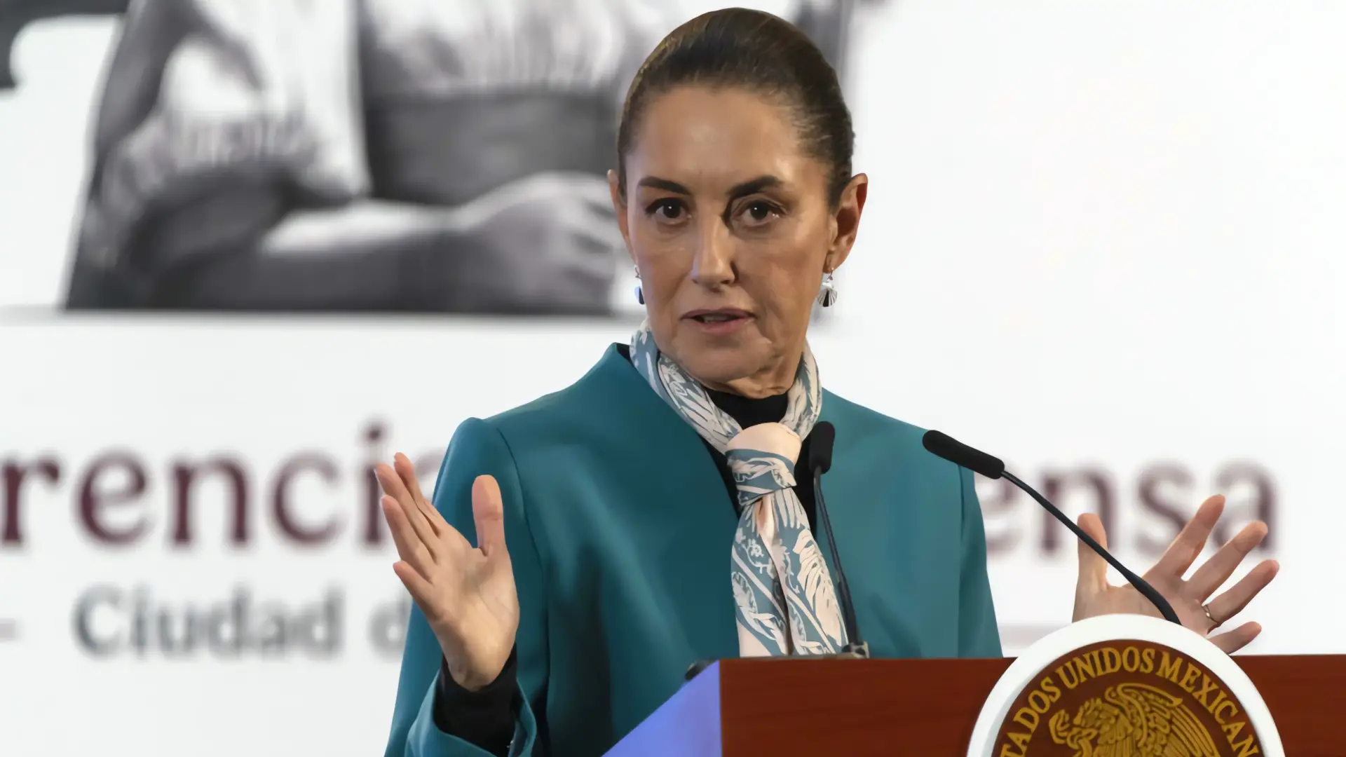 Sheinbaum defiende estrategia gubernamental contra plaga del gusano barrenador
