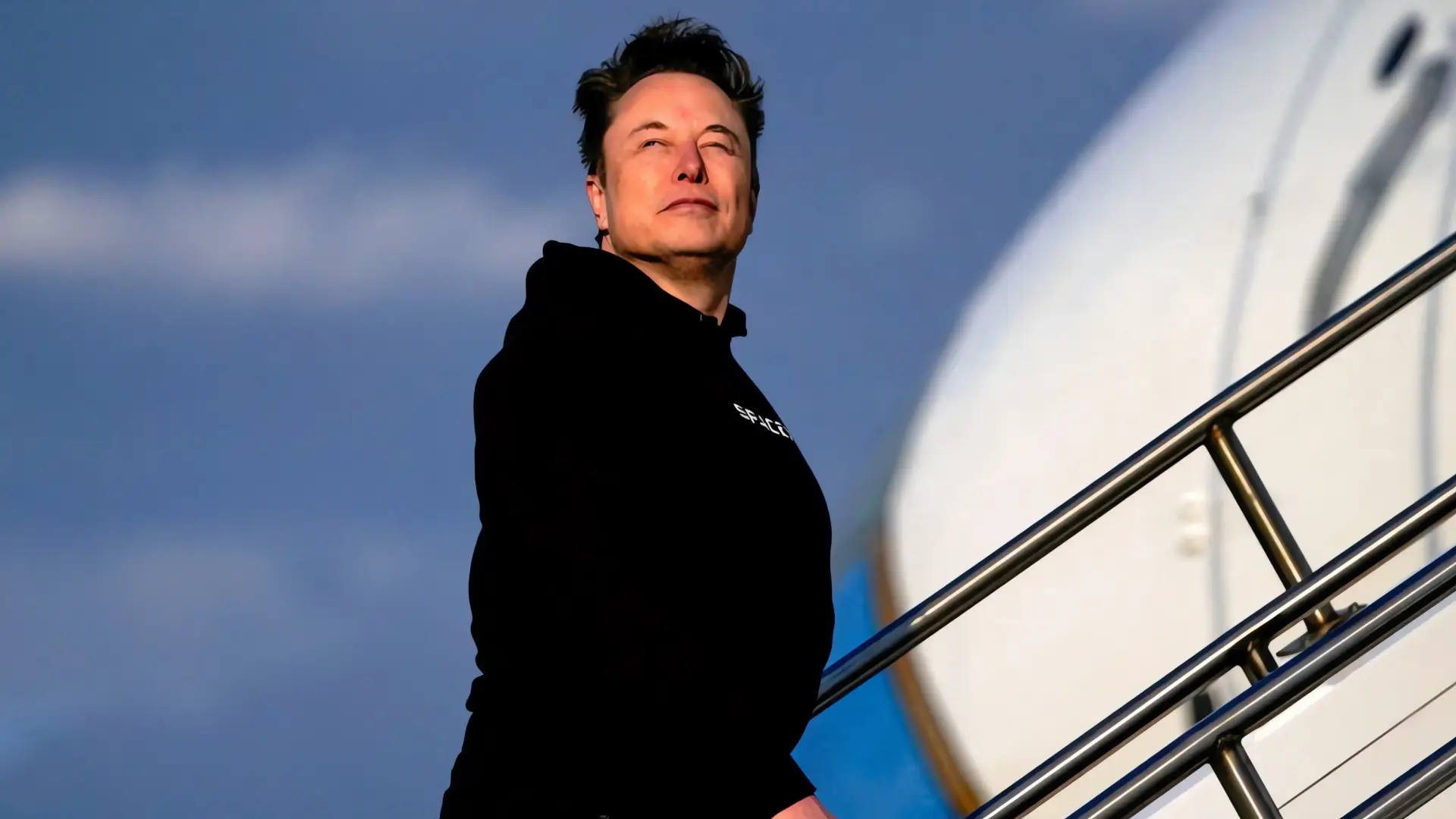 Musk y el futuro de la Tierra: ¿Extinción o evolución?
