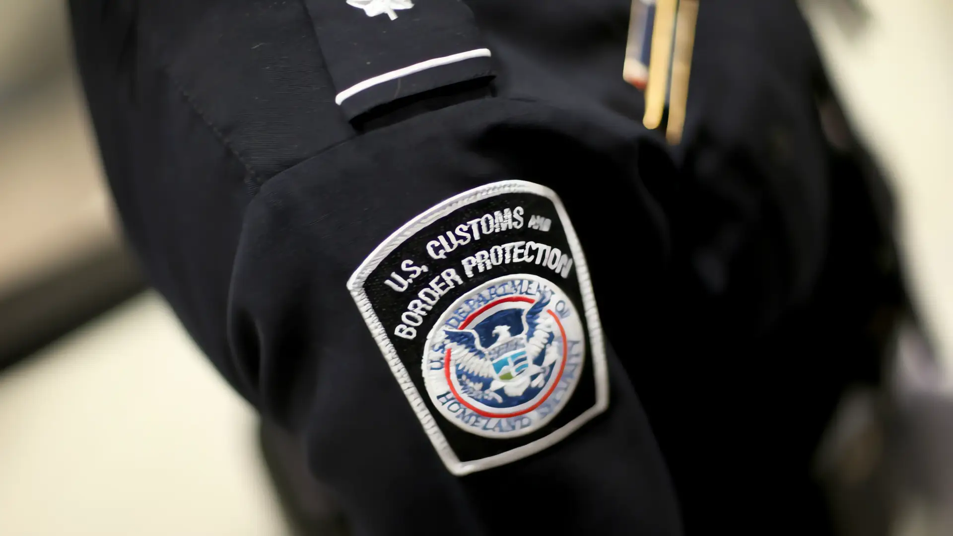 CBP elimina protecciones para poblaciones vulnerables bajo custodia migratoria
