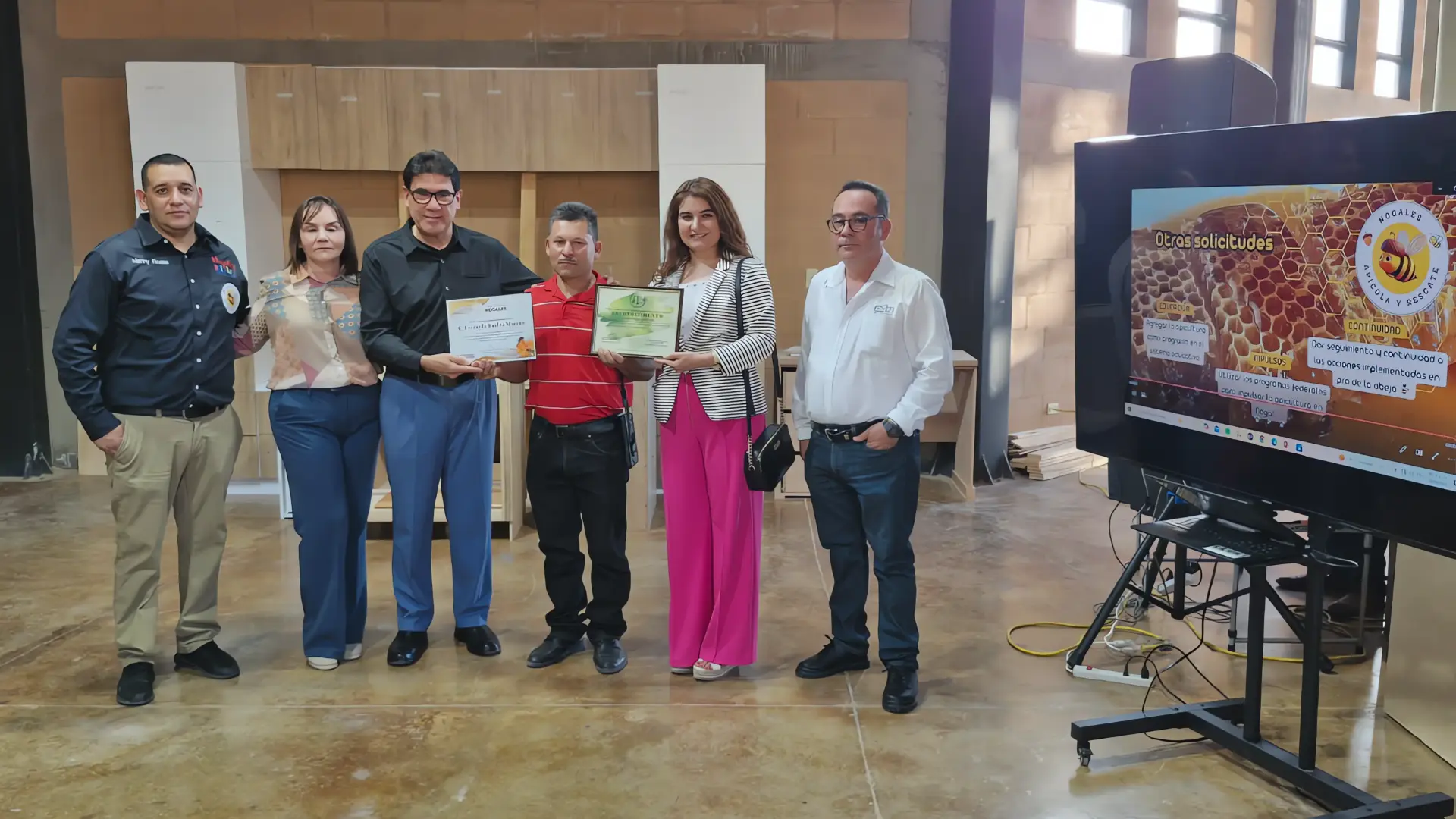 Nogales celebra el Día Mundial de las Abejas
