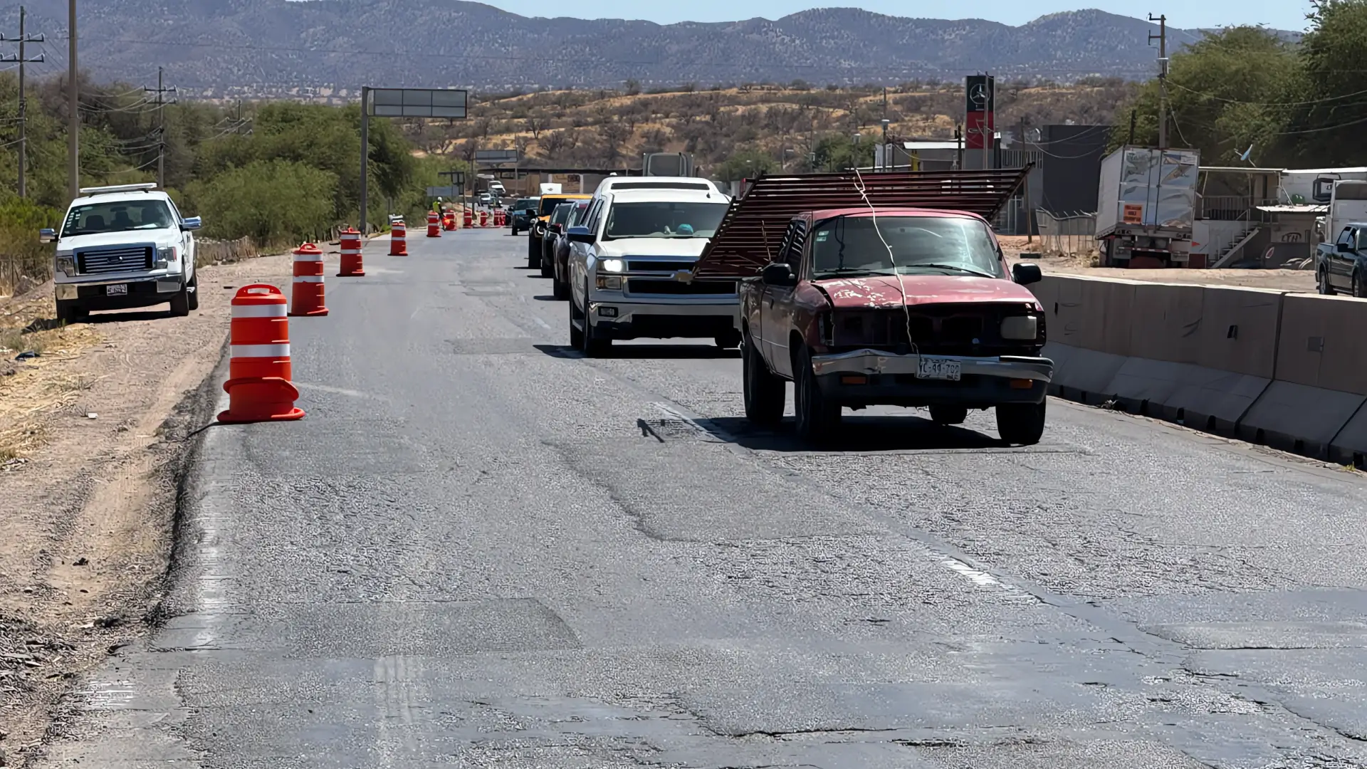 Rehabilitan tramo carretero en el sur de Nogales
