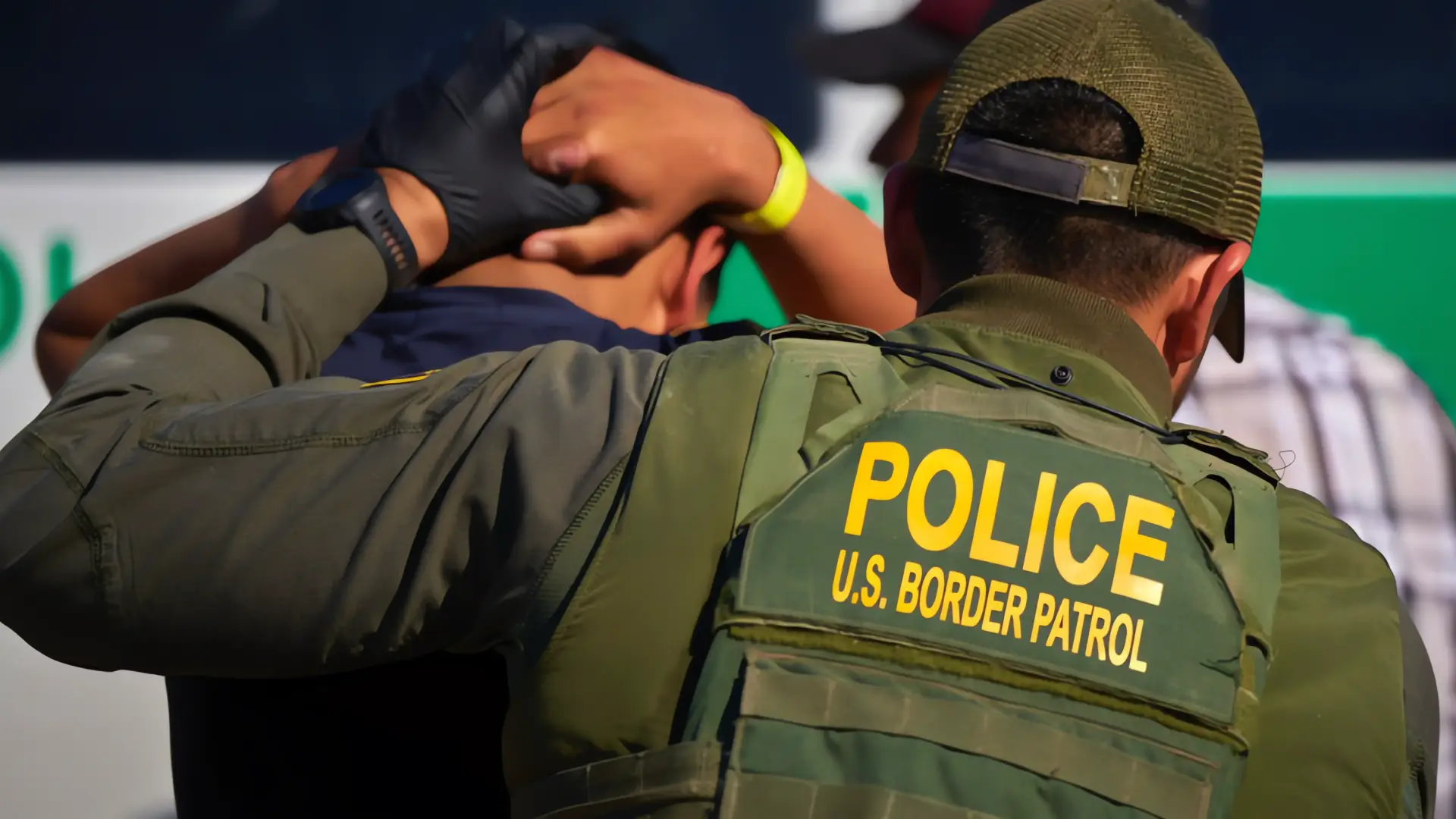 Desmantelamiento de Base de Narcotráfico en Arizona por la Patrulla Fronteriza
