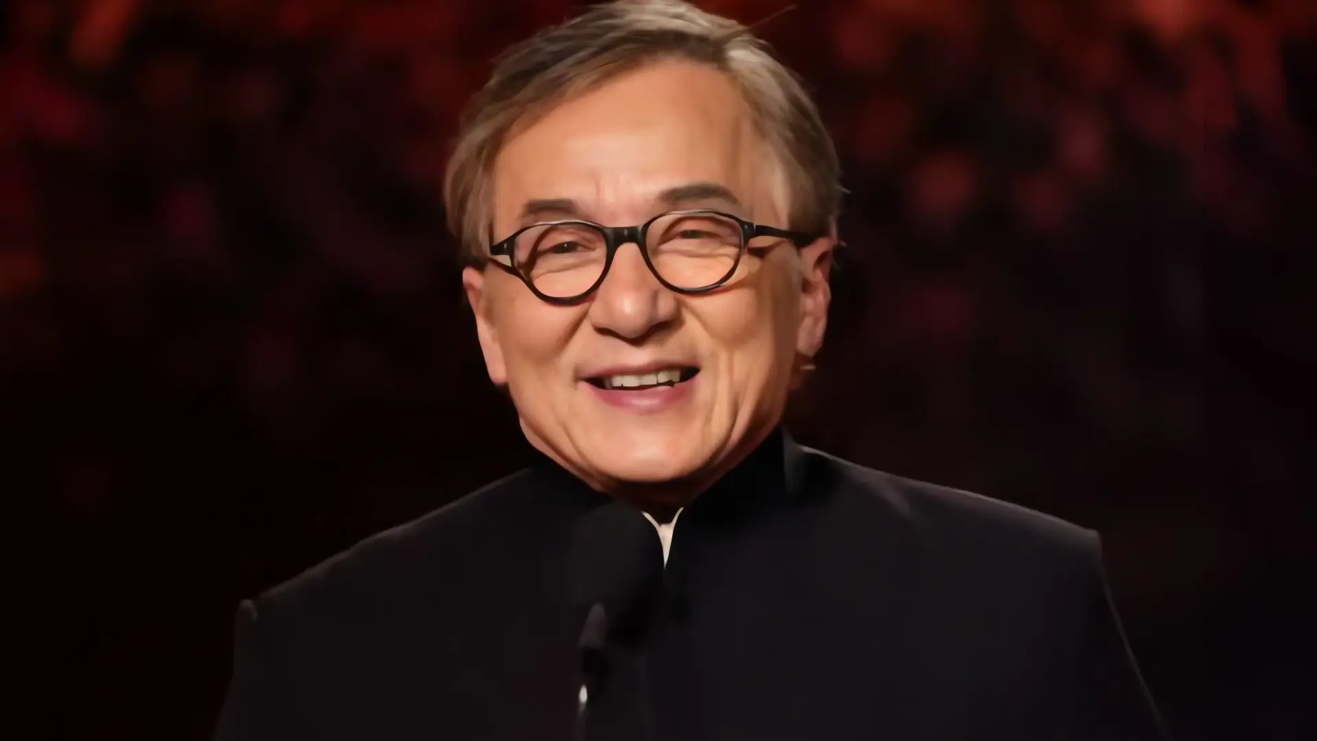 Jackie Chan a los 74: La leyenda continúa
