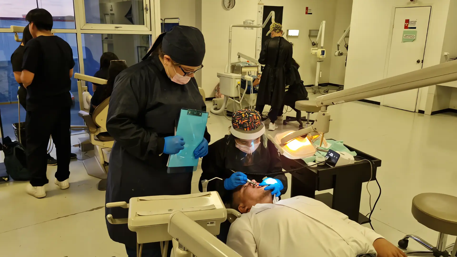 Universidad Binacional Expanda Servicios Odontológicos
