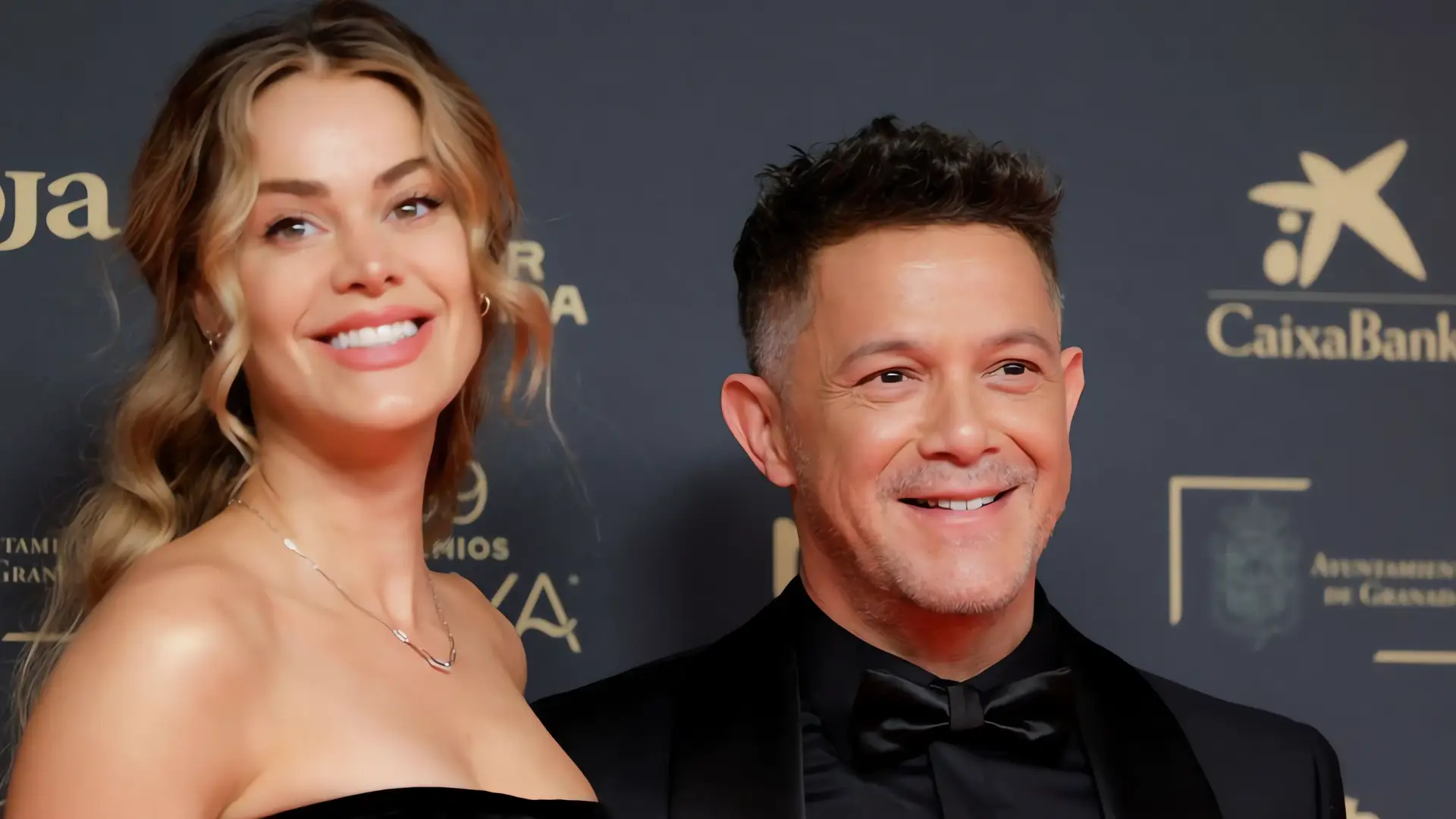 ¿Beso de Shakira, crisis Sanz-Márquez?
