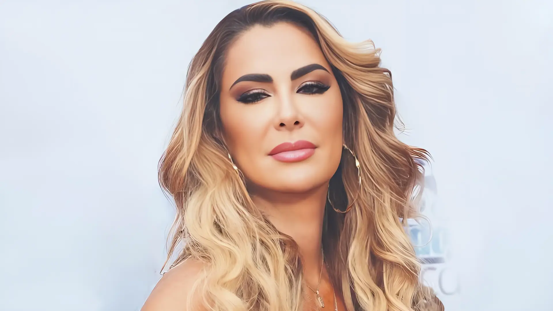 Ninel Conde: Batalla legal pone en riesgo su carrera musical
