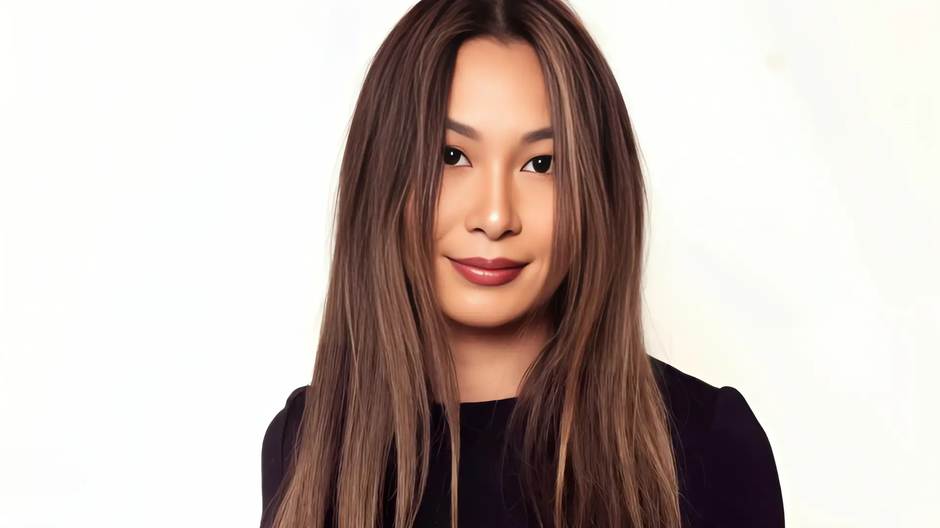 El ascenso meteórico de Lucy Guo: De cero a multimillonaria de la IA
