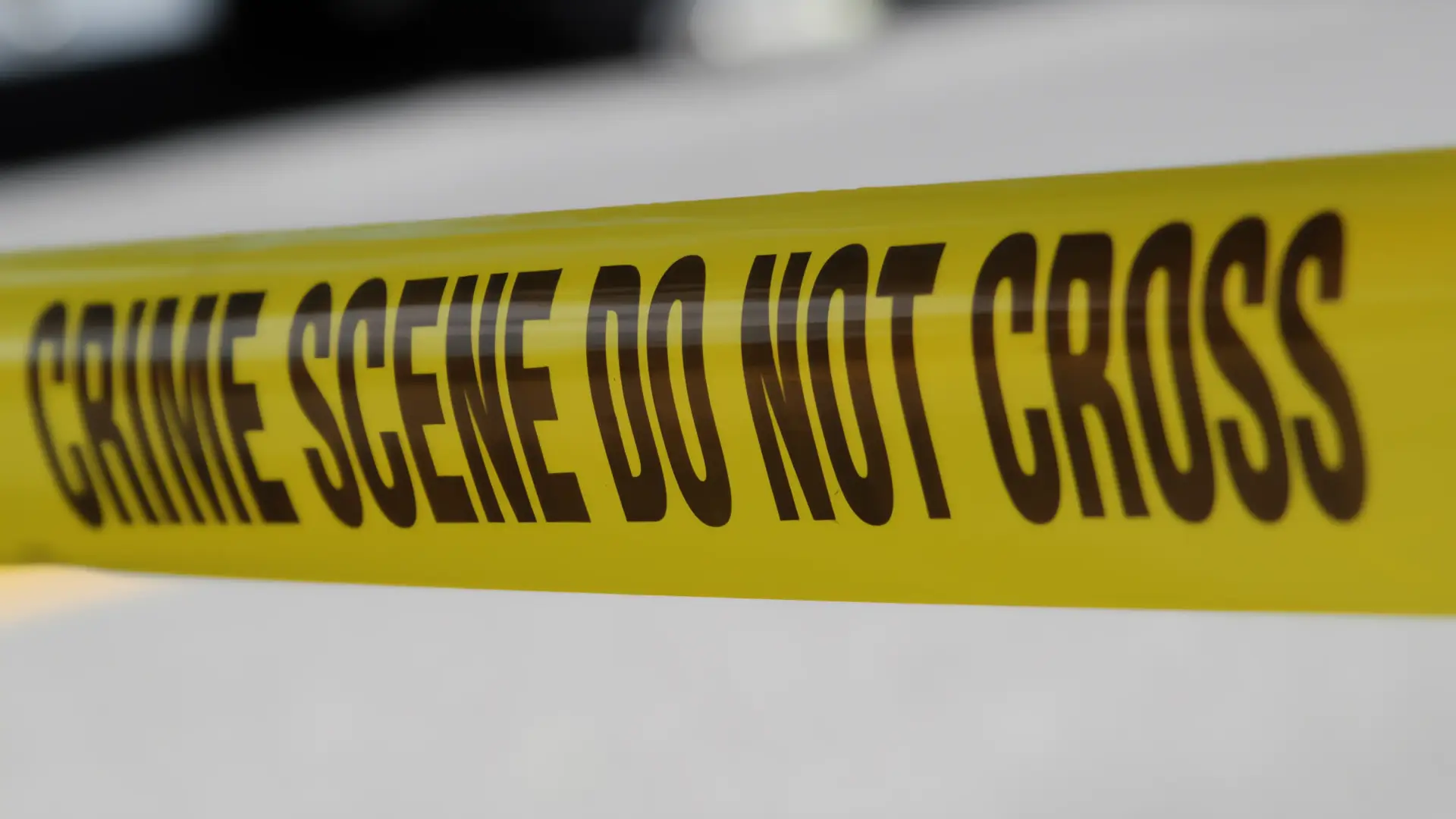 Hermano mata a hermana en Phoenix; padre arrestado
