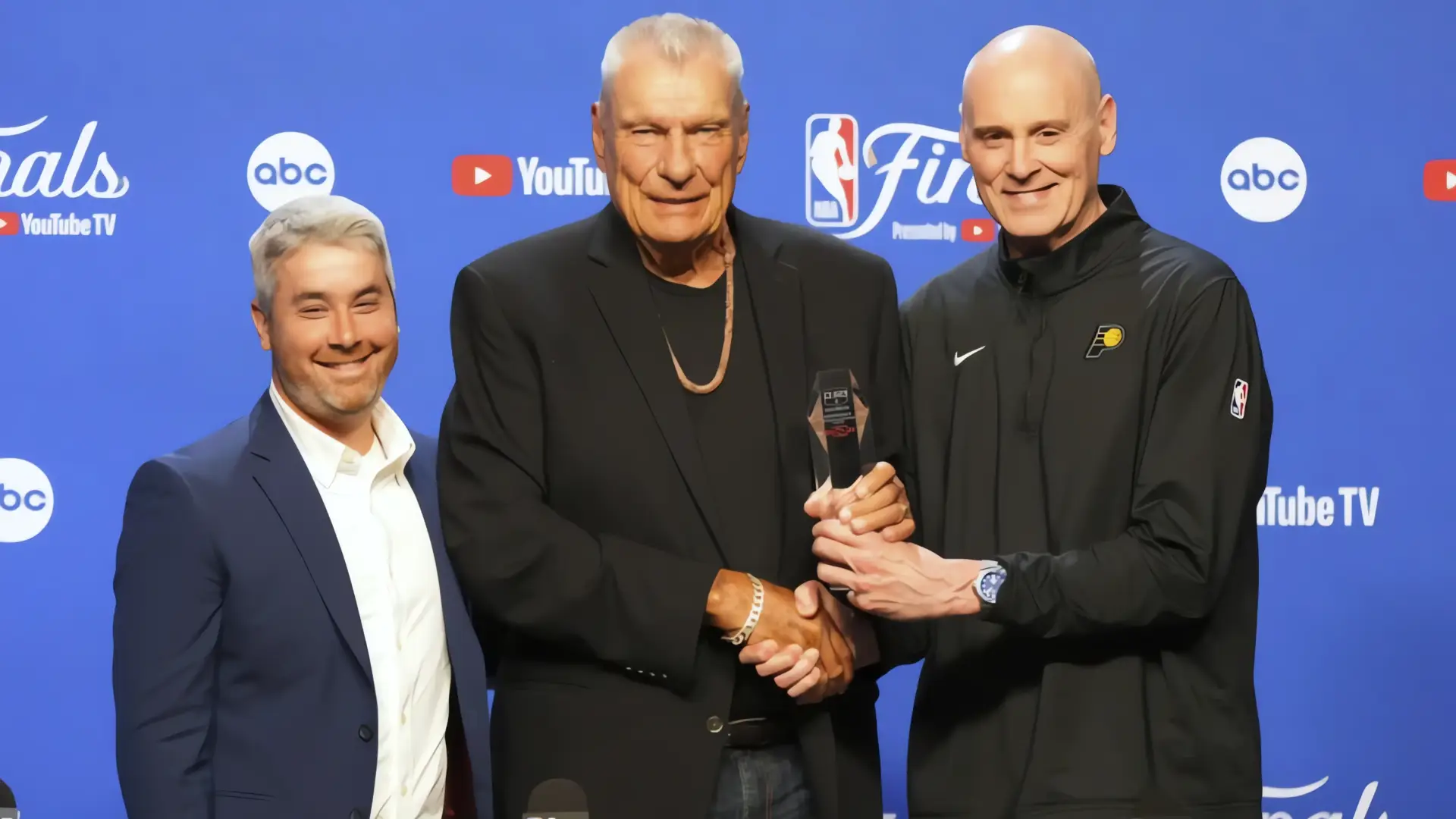 Don Nelson, leyenda de la NBA, honrado con el premio Chuck Daly
