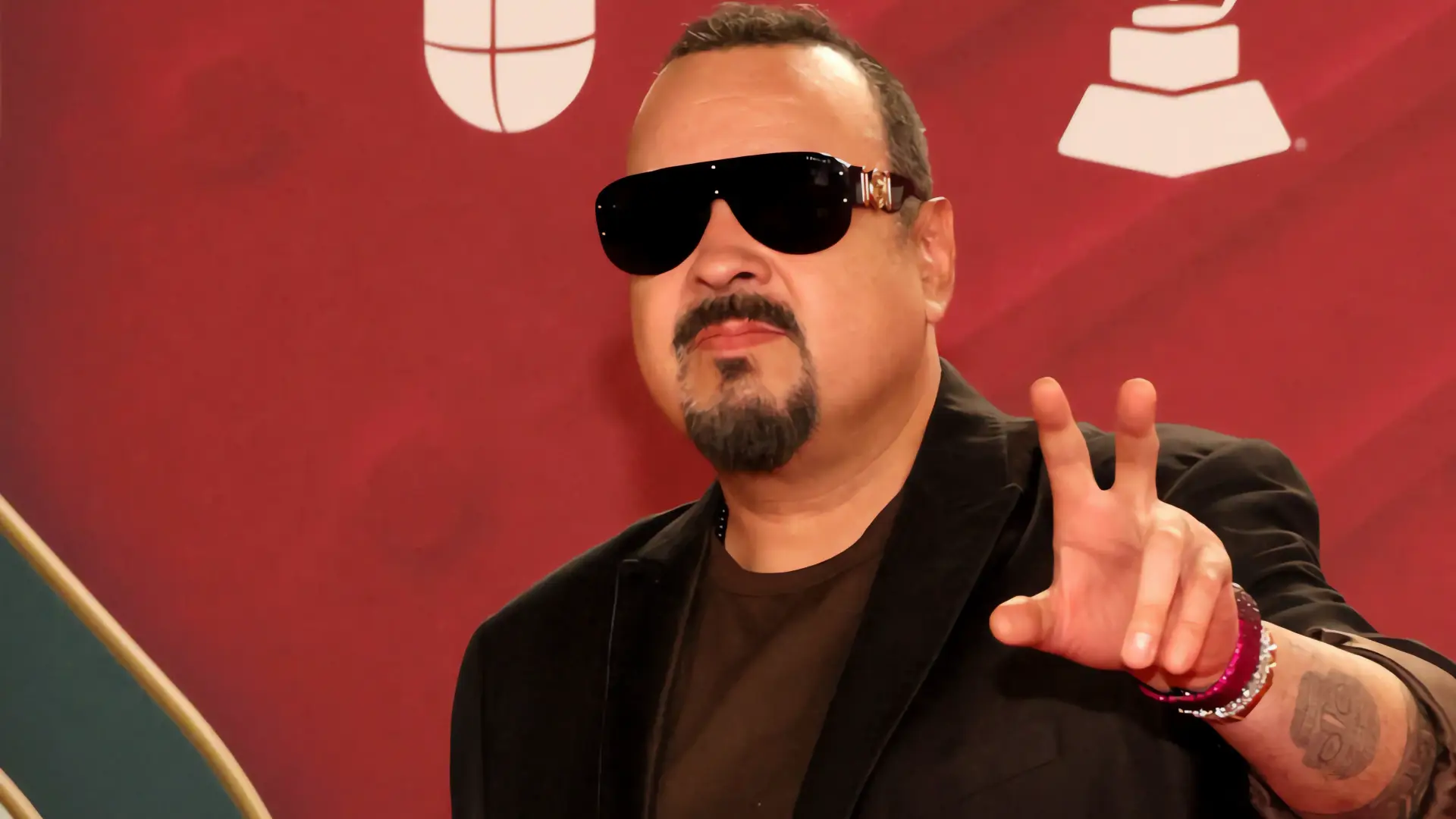 Aguilar muestra su apoyo a los migrantes
