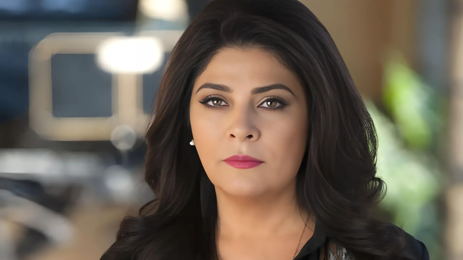 Ruffo cuestiona la paternidad de Derbez
