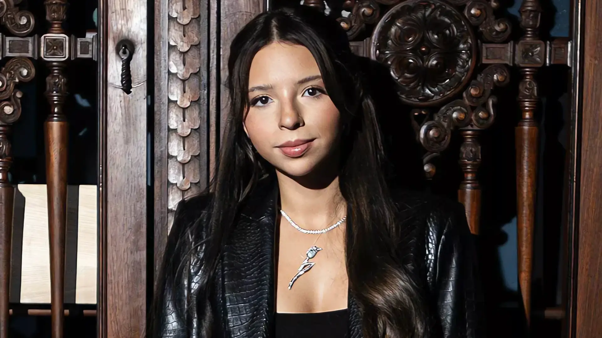 Ángela Aguilar responde con video a críticas tras su relación con Nodal