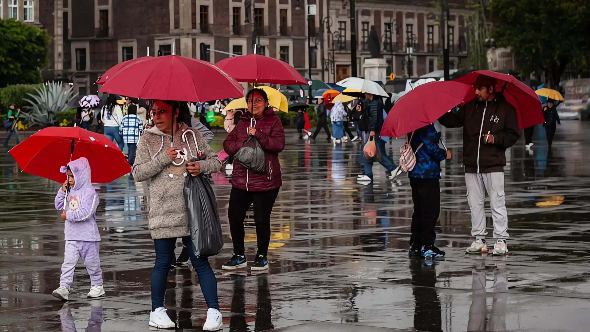 Lluvias fuertes y clima inestable este sábado en la CDMX

