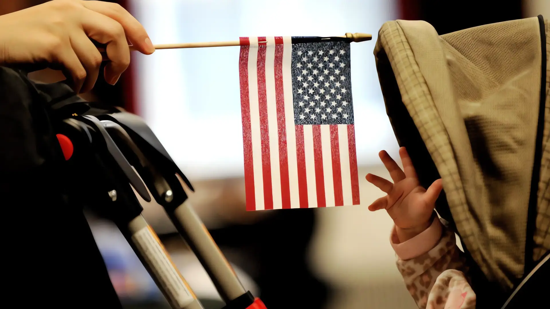 Corte bloquea orden de Trump: hijos de inmigrantes mantienen ciudadanía en Arizona
