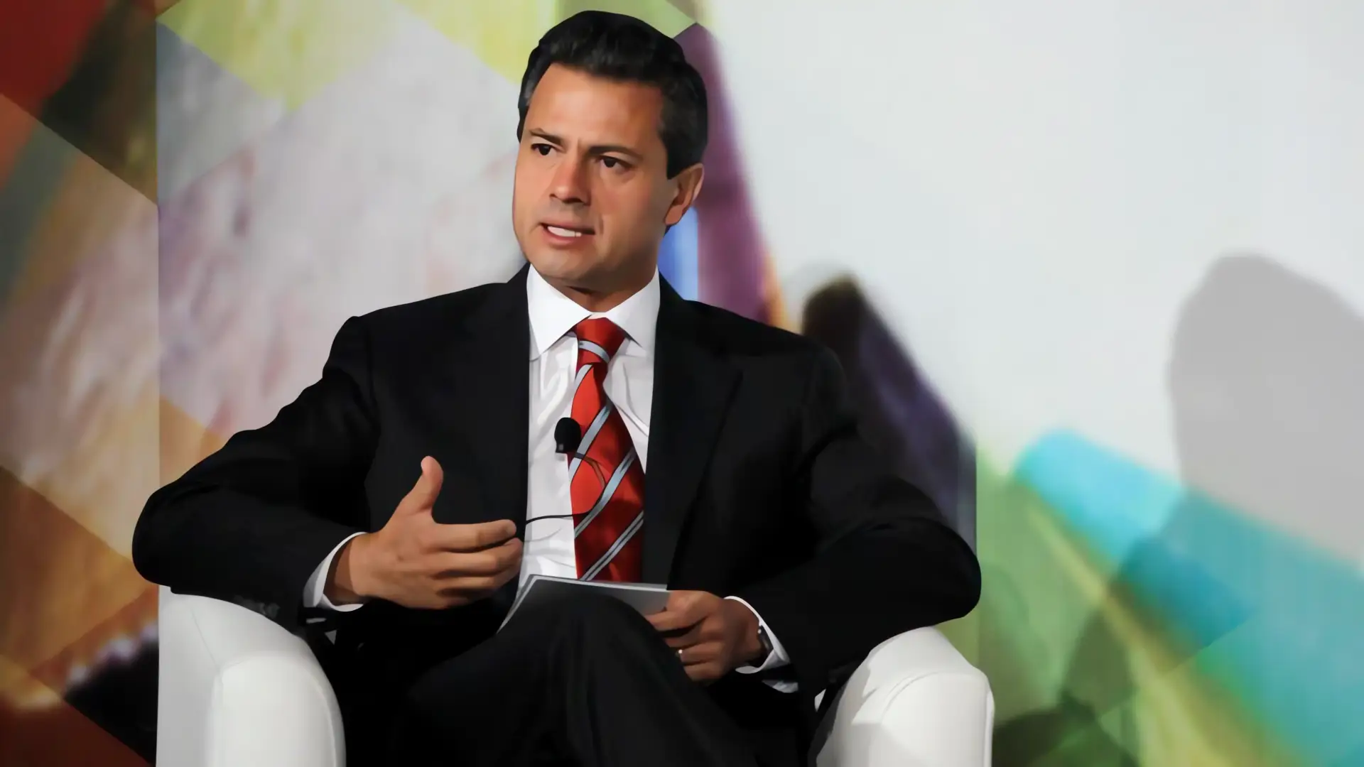 Niega Peña Nieto recibir sobornos por 25 millones de dólares
