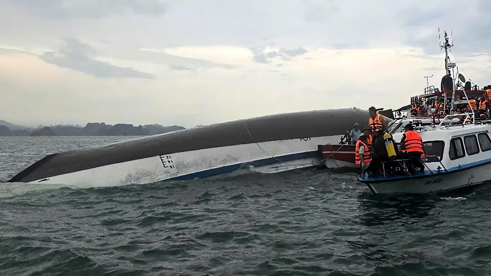Tragedia en Ha Long Bay: 28 muertos, incluyendo niños