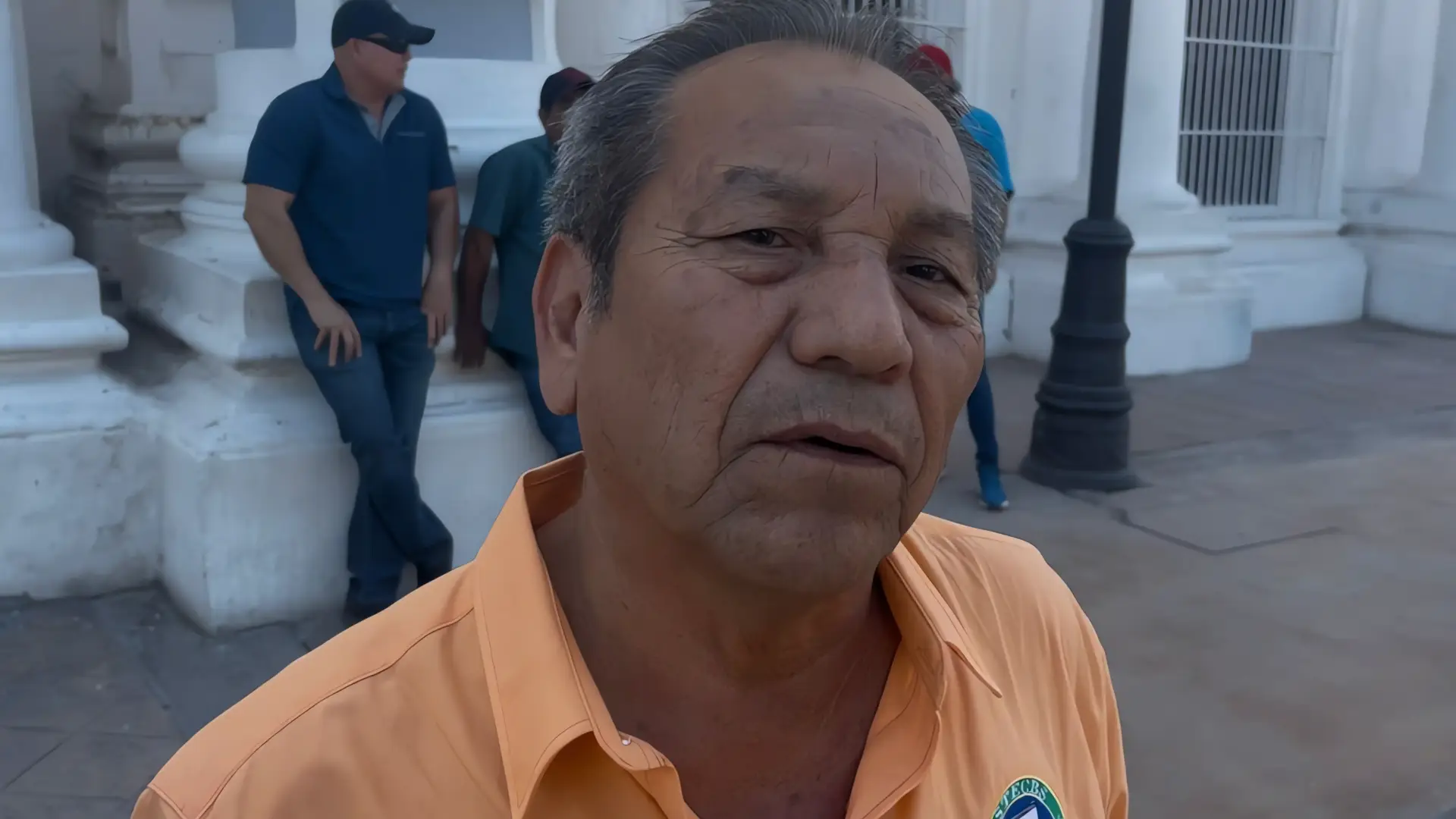 Profesores del Cobach exigen pago de aumento salarial prometido
