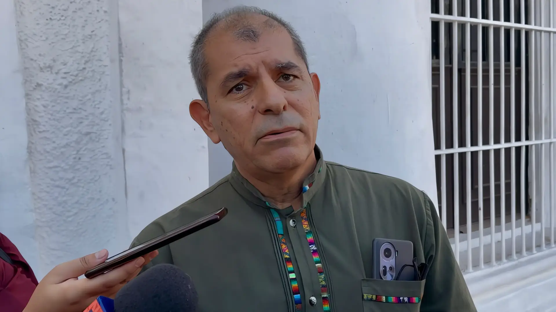 Declive de la lengua mayo
