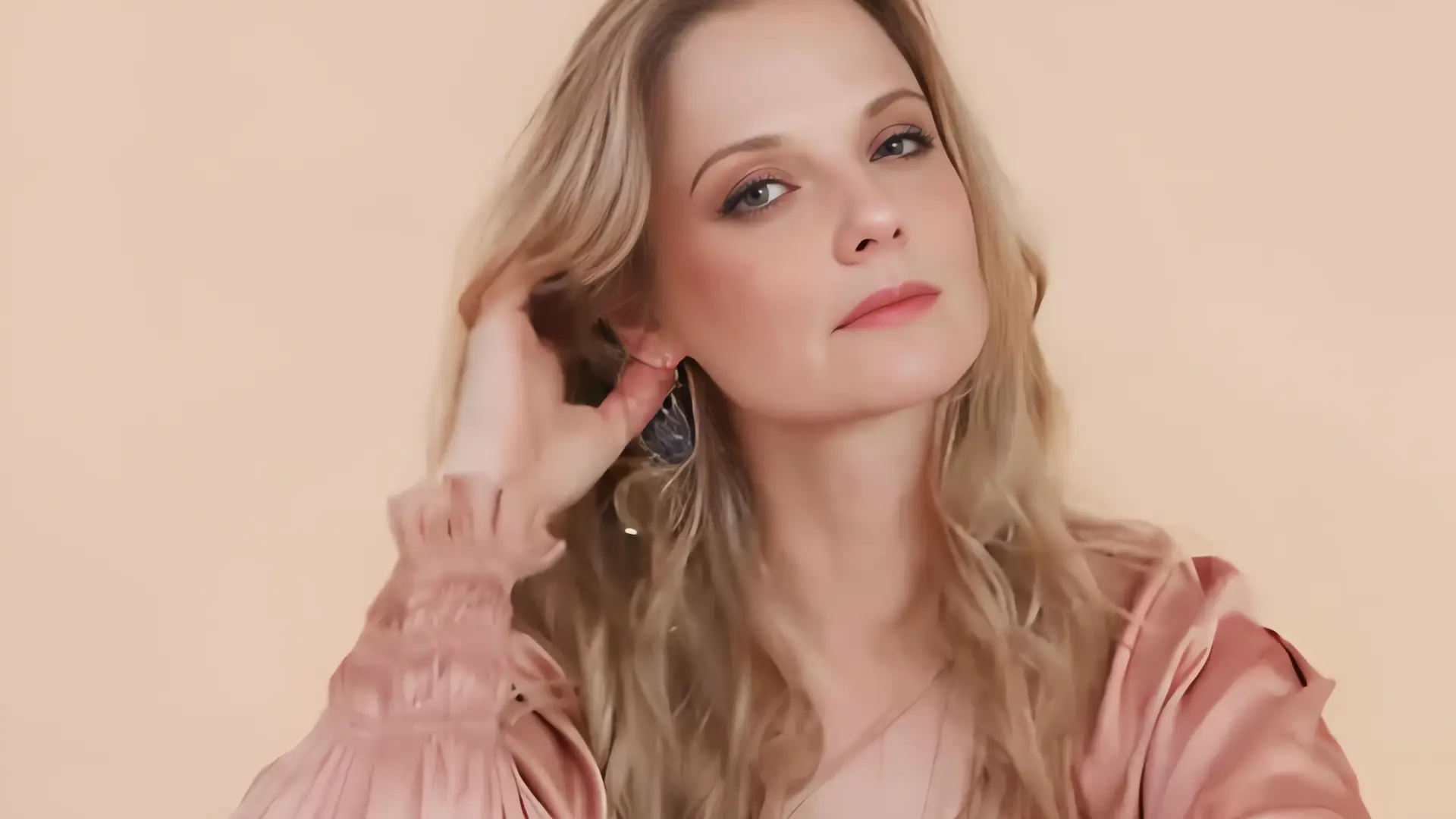 Ana Layevska: Más allá de las telenovelas