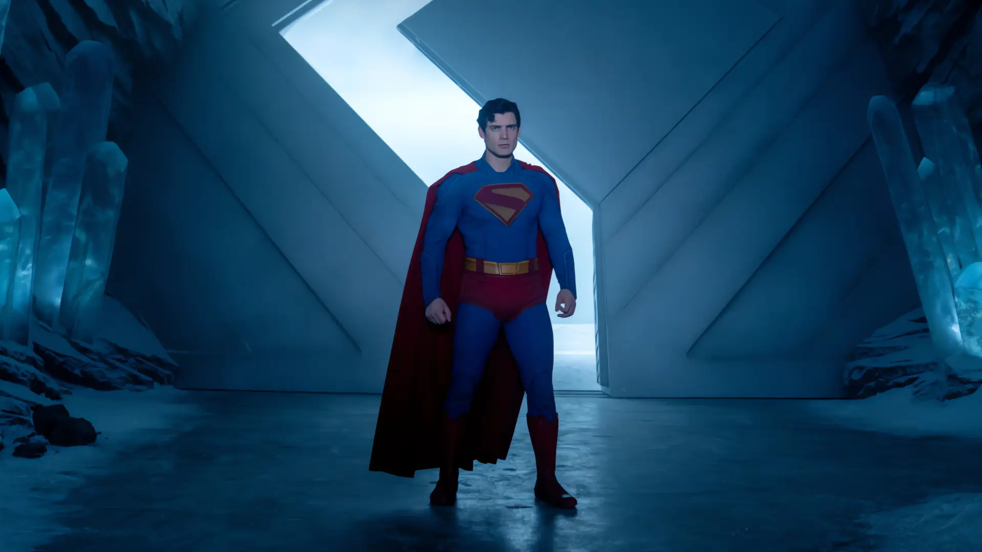 Superman rompe récords de taquilla con 300 millones
