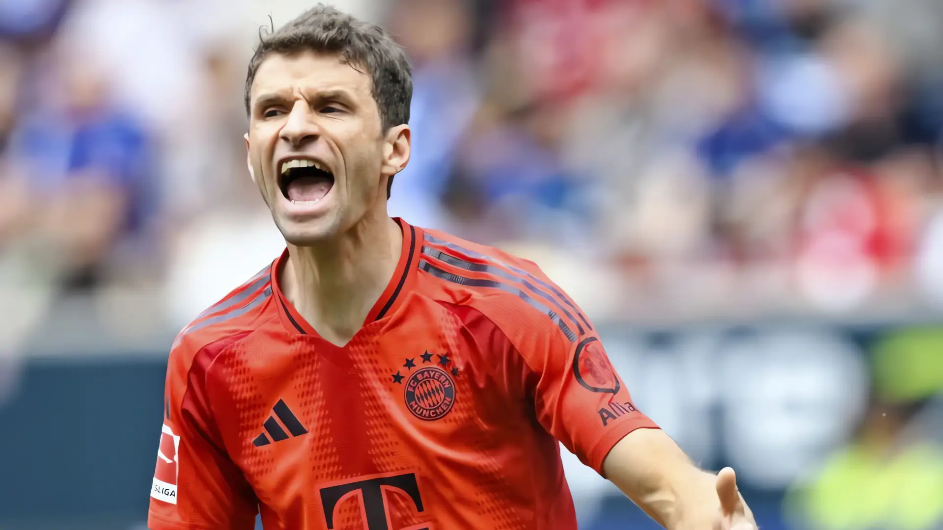 Müller siente la ausencia de Neuer en su debut en la MLS