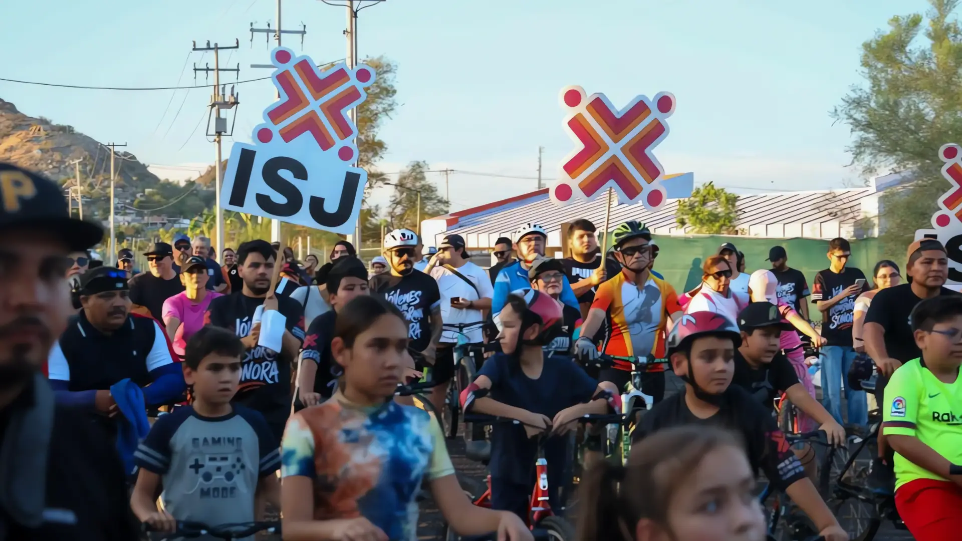 Rodada y Carrera por la Paz reúne a familias contra adicciones en Hermosillo