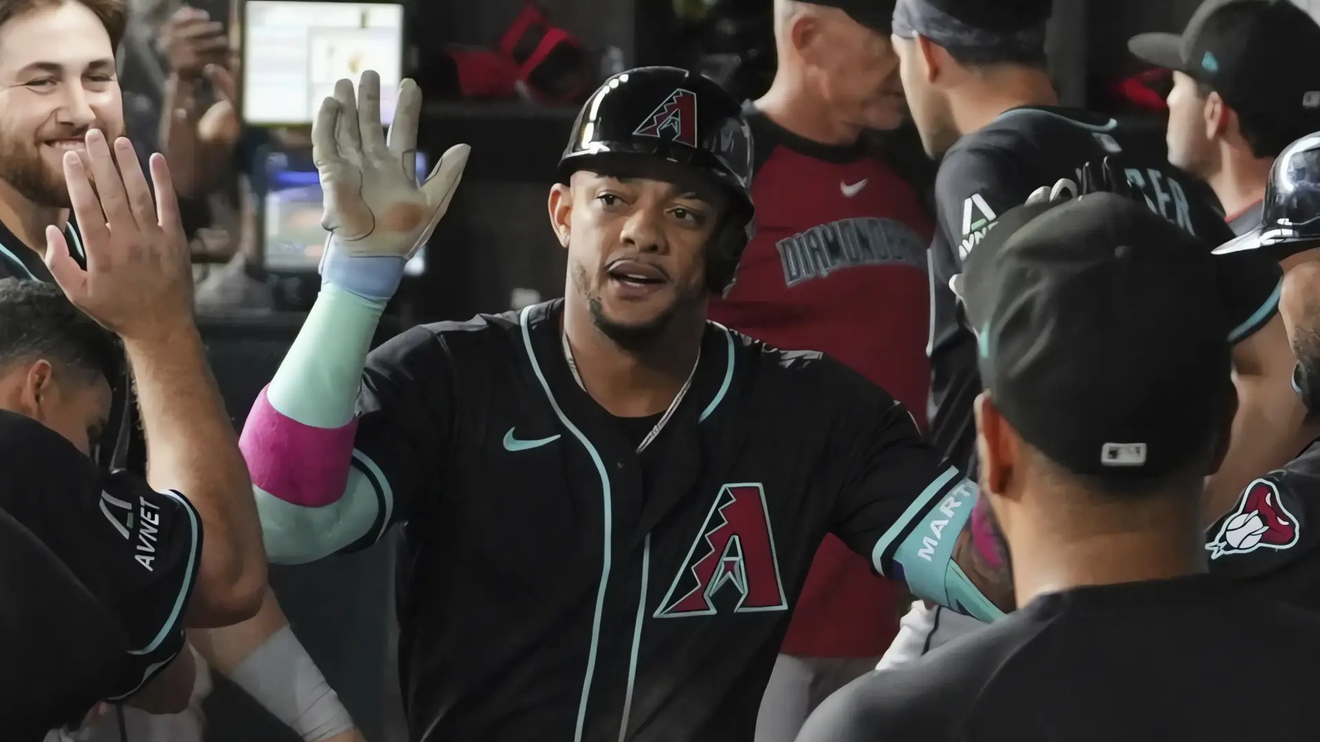 Rangers y Diamondbacks: Duelo crucial por los playoffs
