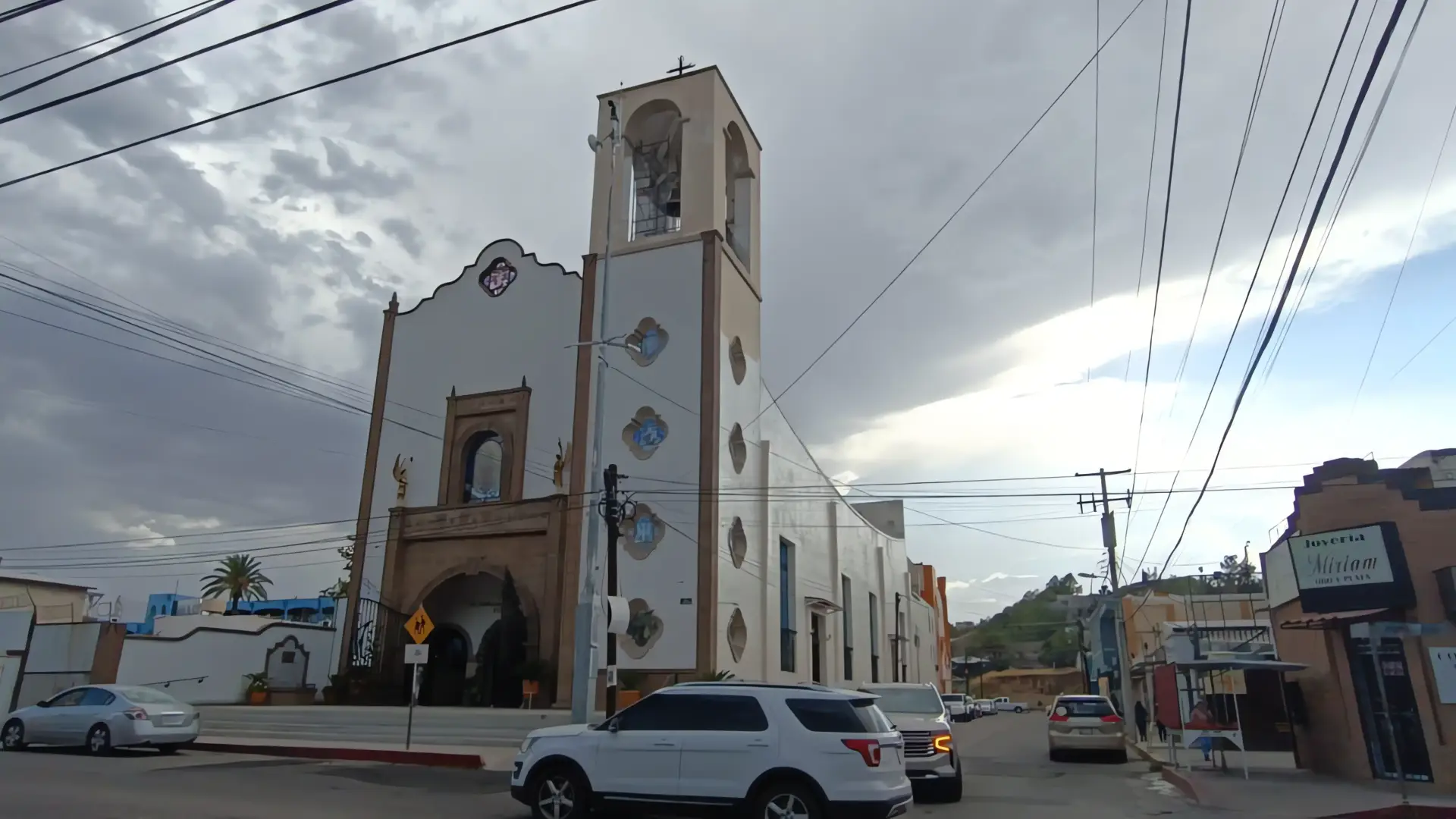 El próximo Obispo de Nogales: Experiencia fronteriza

