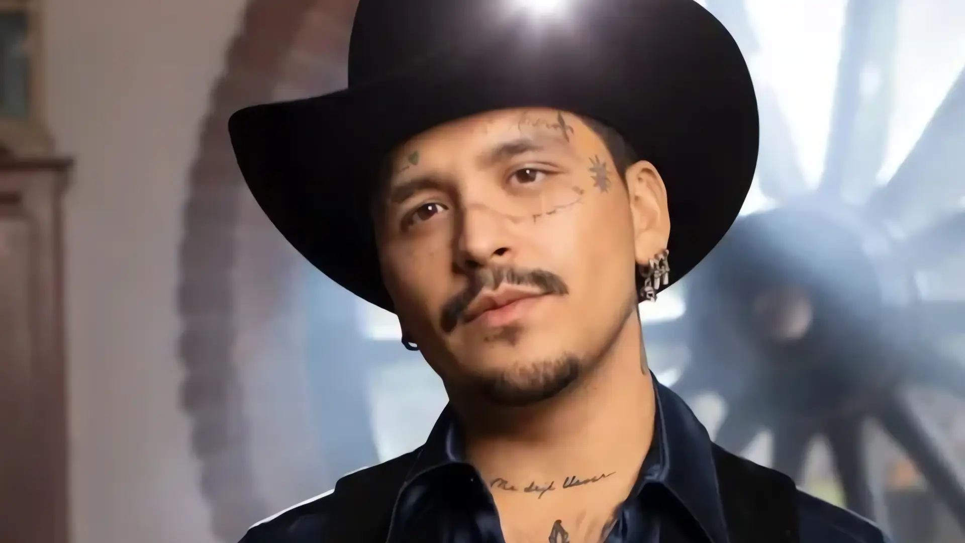 Nodal rinde homenaje a Aguilar y Silvestre en Zacatecas
