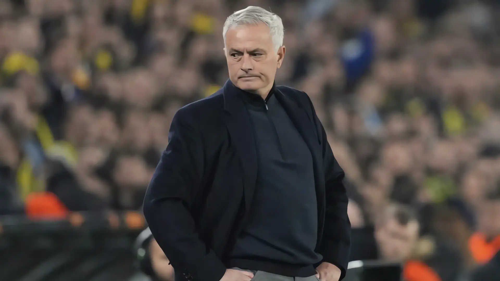 Mourinho despedido del Fenerbahçe tras eliminación Champions y controversias
