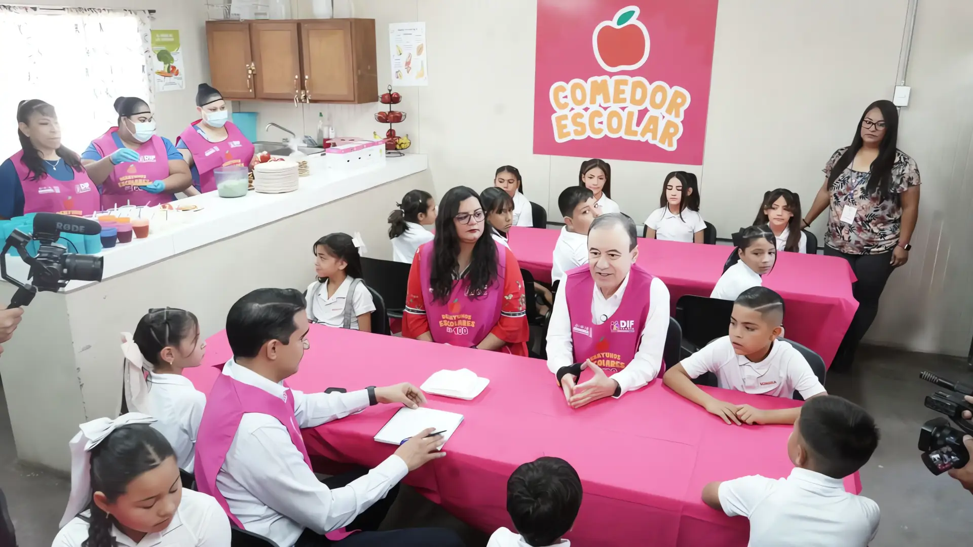 Programa de desayunos escolares: Expansión en el ciclo escolar
