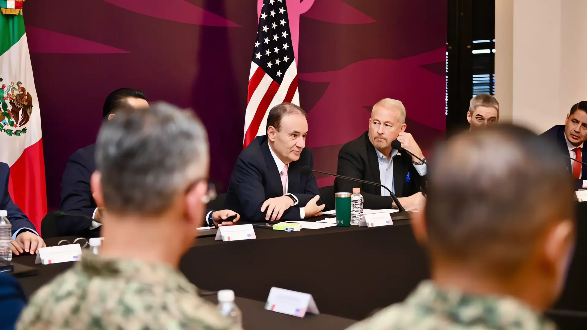 Gobernador y embajador dialogan sobre migración, seguridad y economía
