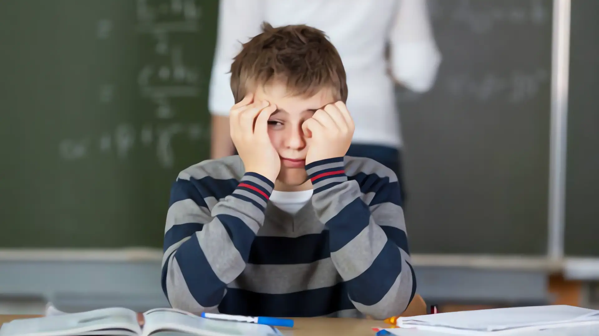 Escuelas de Arizona implementan programa de salud mental ante crisis de suicidios adolescentes