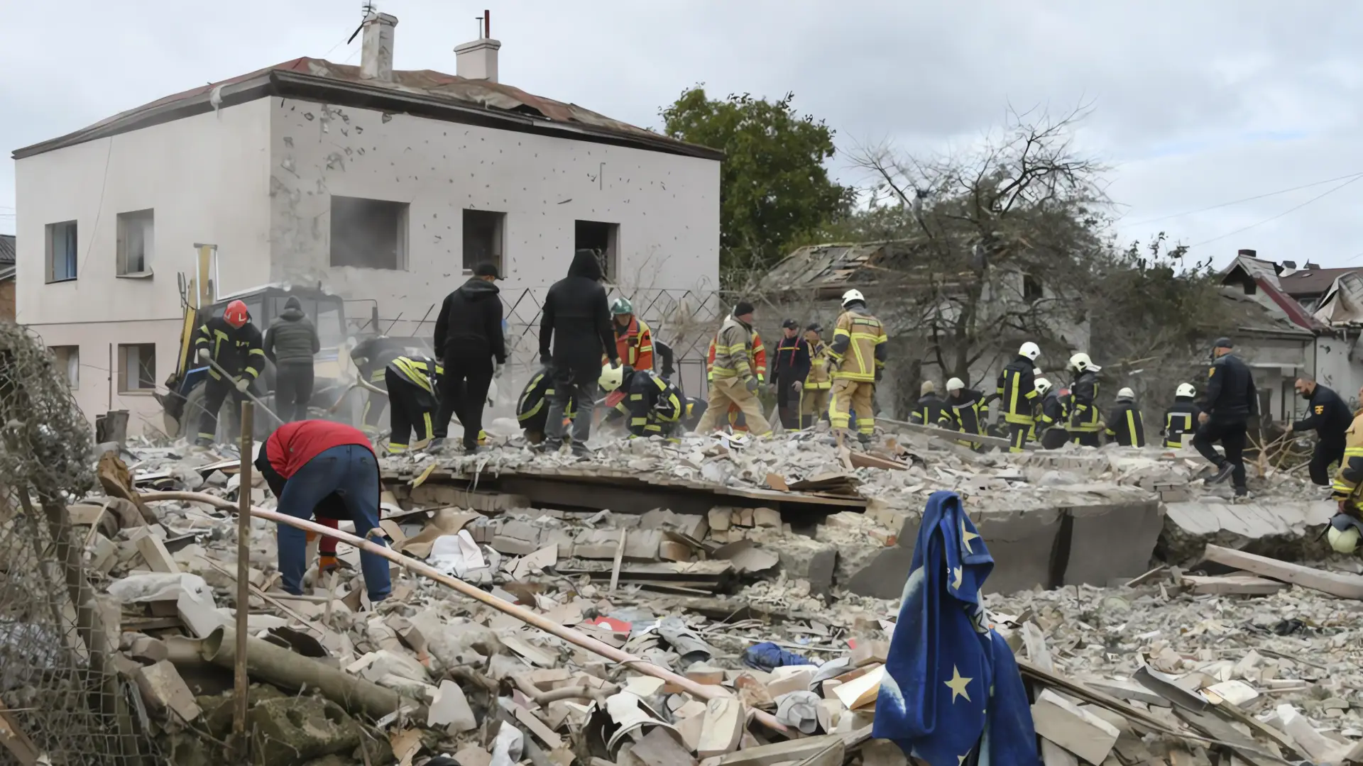 Ataques rusos impactan múltiples ciudades Ucranianas y dejan víctimas y daños críticos