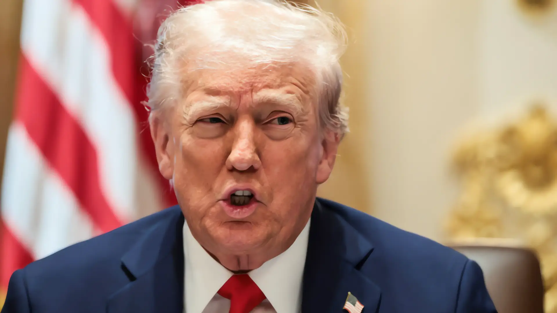 Donald Trump critica la foto de portada en revista sobre su papel en el acuerdo de paz