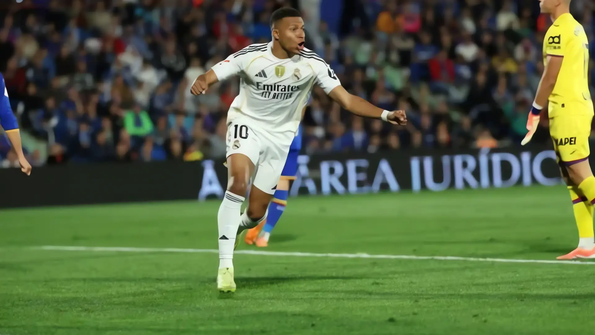 Real Madrid impone su ritmo con Mbappé, Valencia lucha por mantenerse en la lucha
