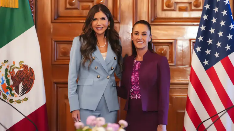 Sheinbaum ratifica apoyo a mexicanos en EU tras críticas de Noem

