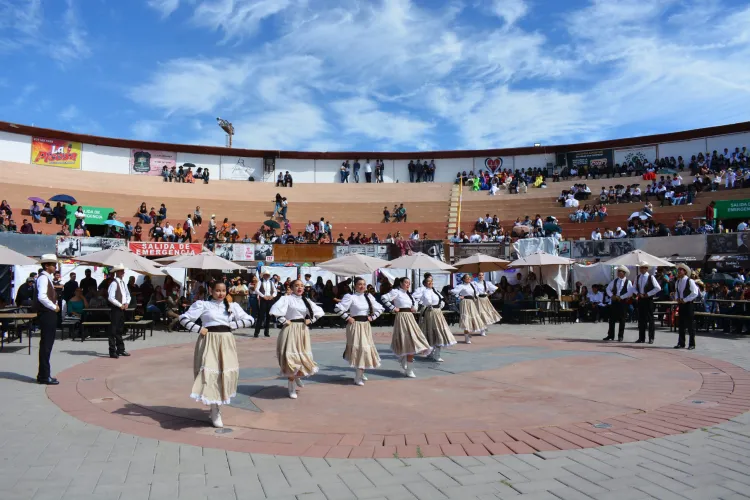 Presenta Cetis 128 Bio Expo Cultural Mexicana