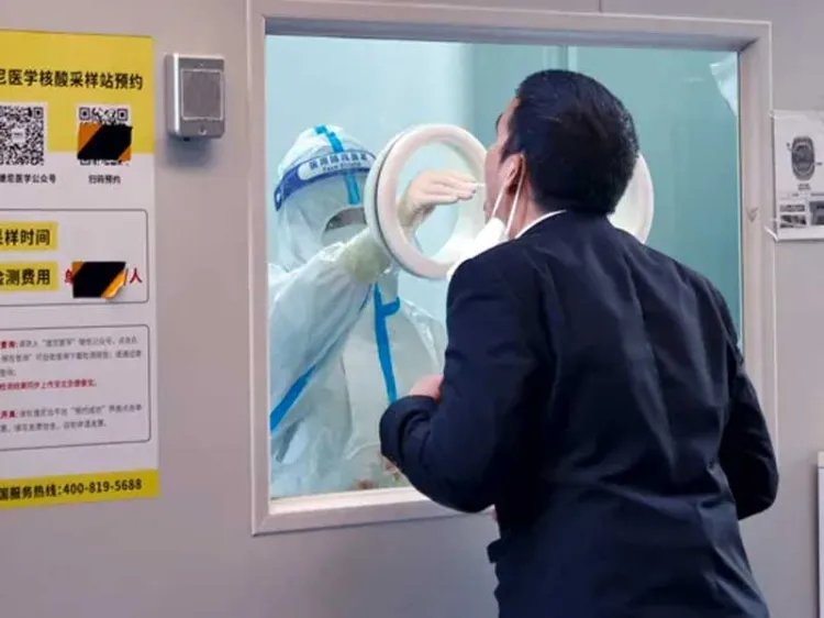 Registra China nueva alza de Covid-19