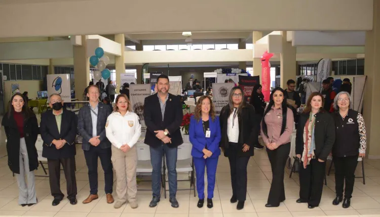 Ofertan más de 2 mil vacantes durante Feria del Empleo
