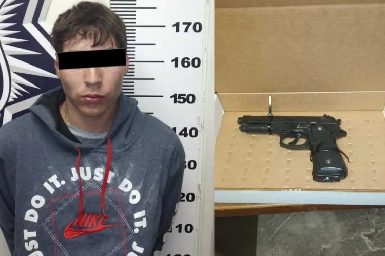 Detienen a hombre que traía un arma