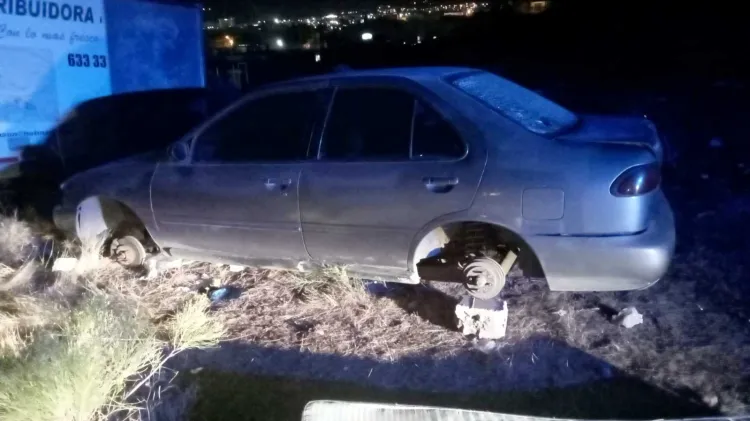 Localiza propietario su vehículo robado y pide apoyo policial
