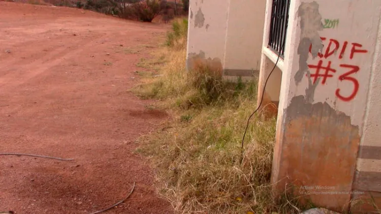 Atienden bomberos llamados por quema de maleza