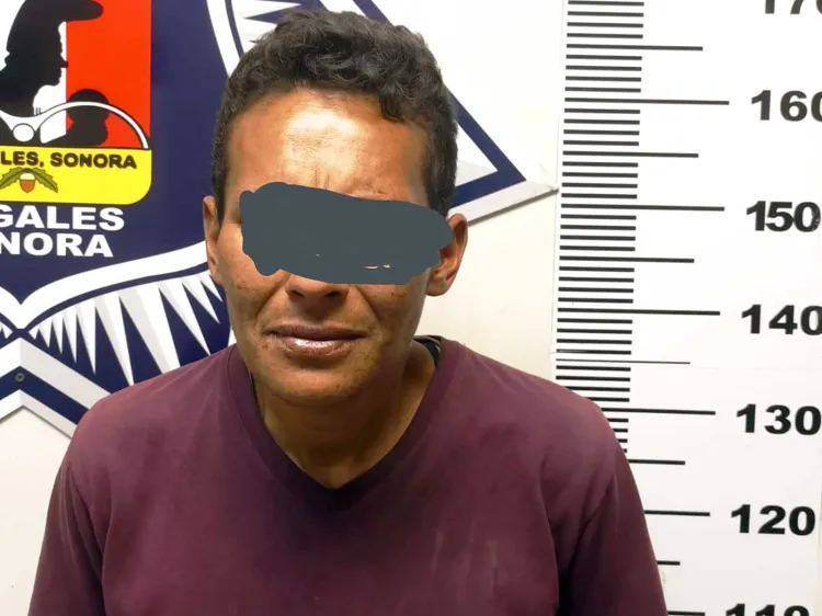 Detienen a mujer, presunta distribuidora de fentanilo