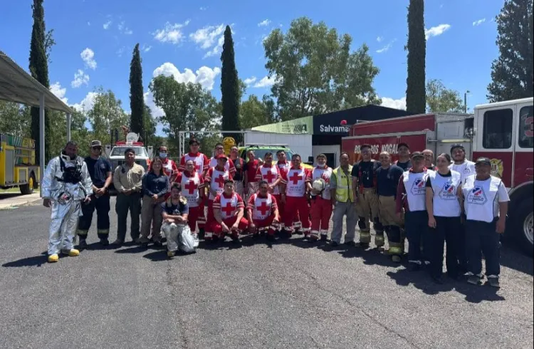 Realizan simulacro en aeropuerto local