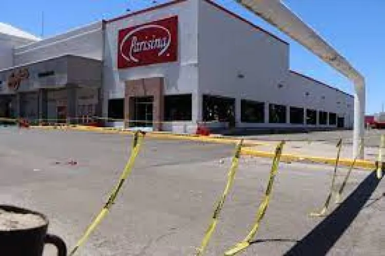 Tienen hipótesis de cortocircuito en incendio de Parisina