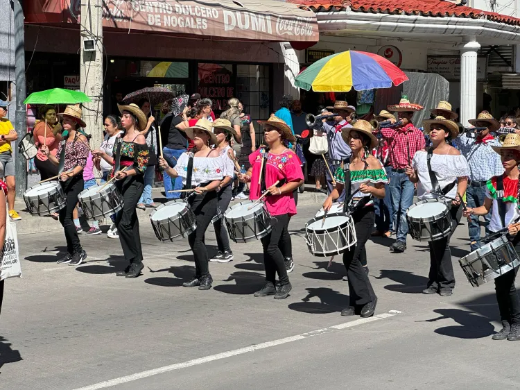 Conmemoran la Independencia de México